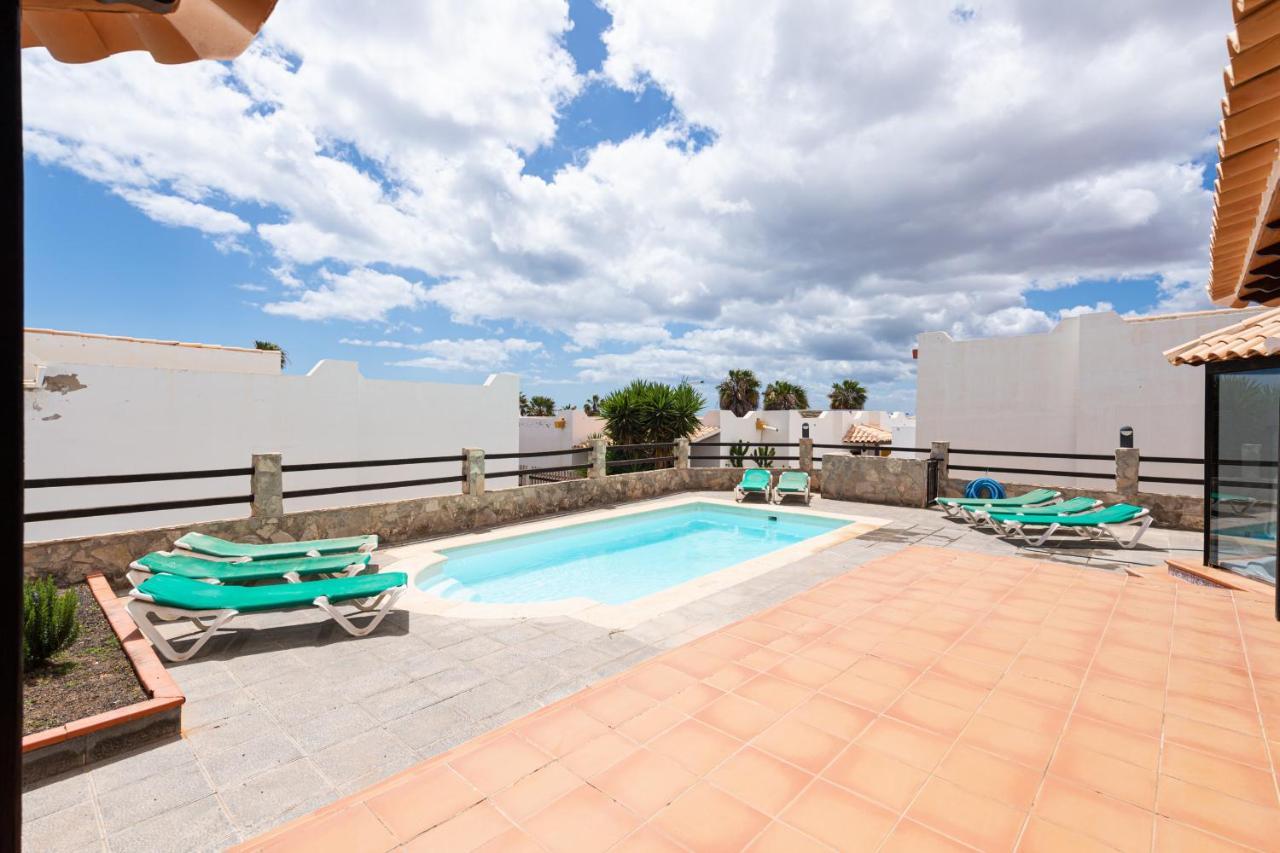 Homeforguest Villa Lobos Con Piscina Privada Caleta De Fuste Exterior photo