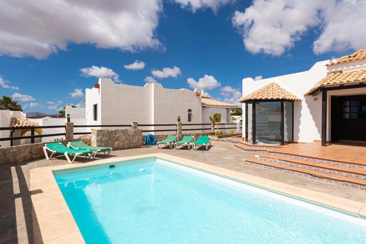 Homeforguest Villa Lobos Con Piscina Privada Caleta De Fuste Exterior photo