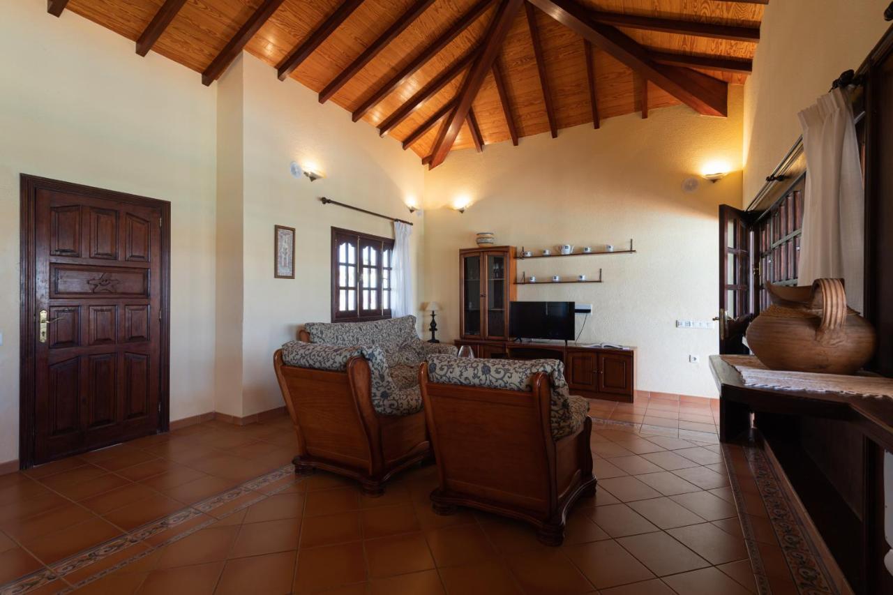 Homeforguest Villa Lobos Con Piscina Privada Caleta De Fuste Exterior photo